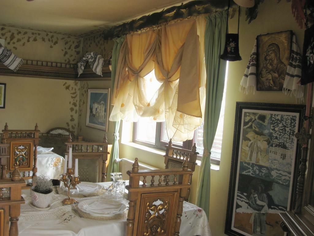 Leaganul Bucovinei Guest House Suceava Buitenkant foto