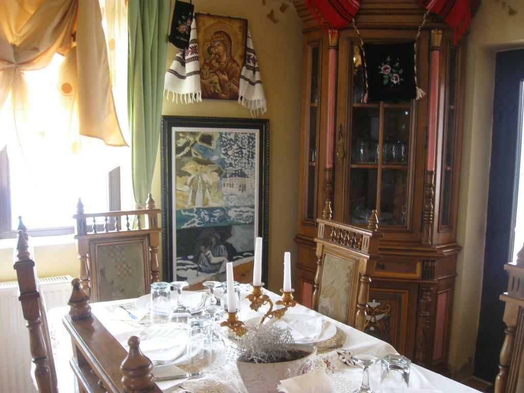 Leaganul Bucovinei Guest House Suceava Buitenkant foto
